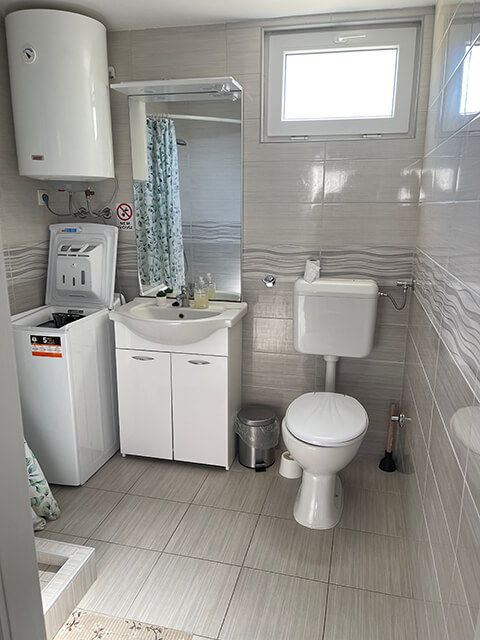 Szálláshely Horvátország Gedeon egyes apartmaház emeleti